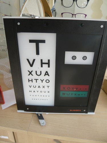 Domicillary eye test chart